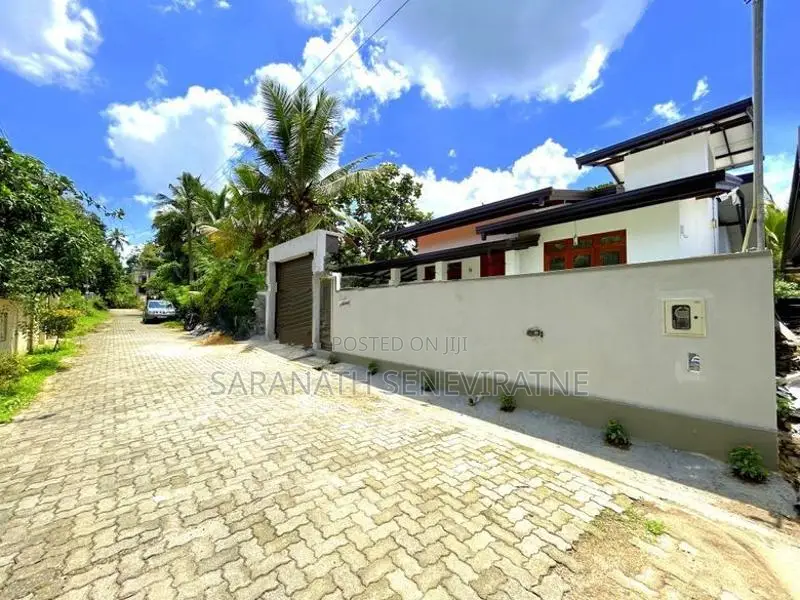 Brand New 3 Bedrooms House For Sale In Athurugiriya Habarakada