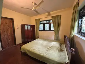 Furnished Upper floor for rent Dangolla kandy