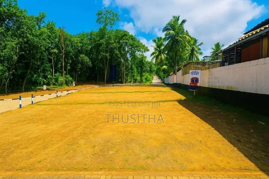 යක්කල නගරයෙන් හොද ඉඩම