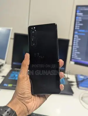 Sony Xperia 1 II 128GB (Used)
