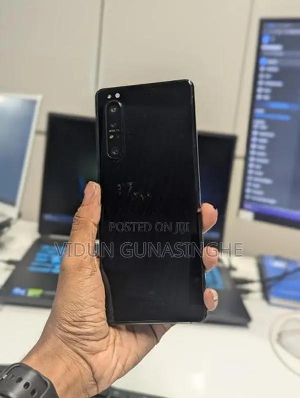 Sony Xperia 1 II 128GB (Used)