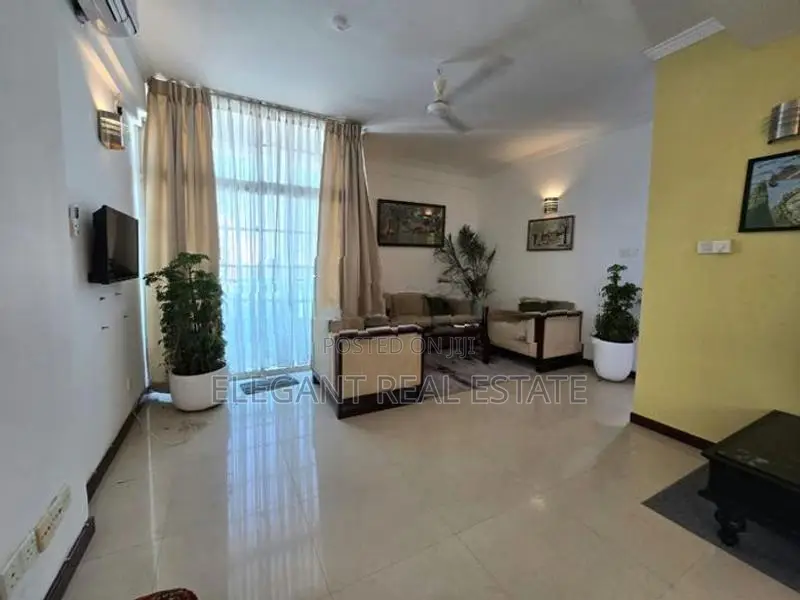 Edmonton - 03 Bedroom Furnished Penthouse for Sale in Colombo 05 (A559
