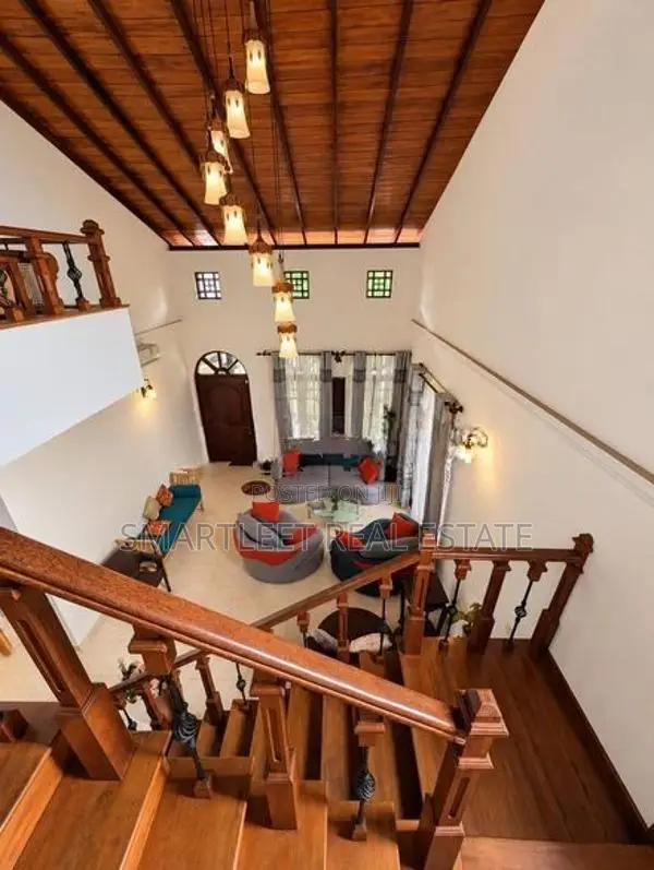 Beautiful House with garden space - Kotte