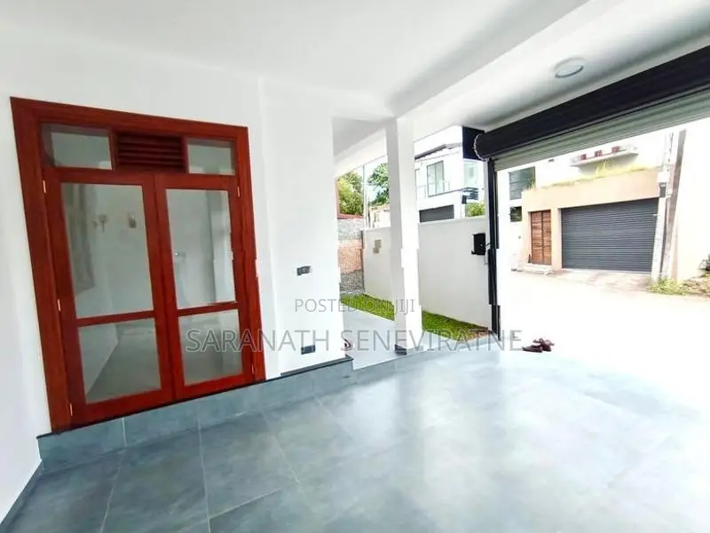 Brand New Luxury Two Story House For Sale in Piliyandala