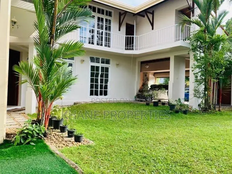 Well maintained House For Sale in Colombo 5