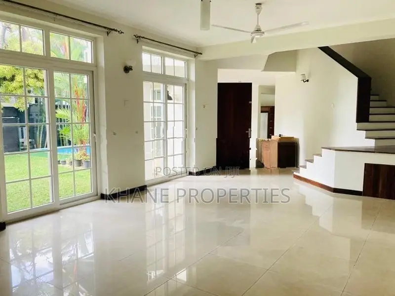 Well maintained House For Sale in Colombo 5