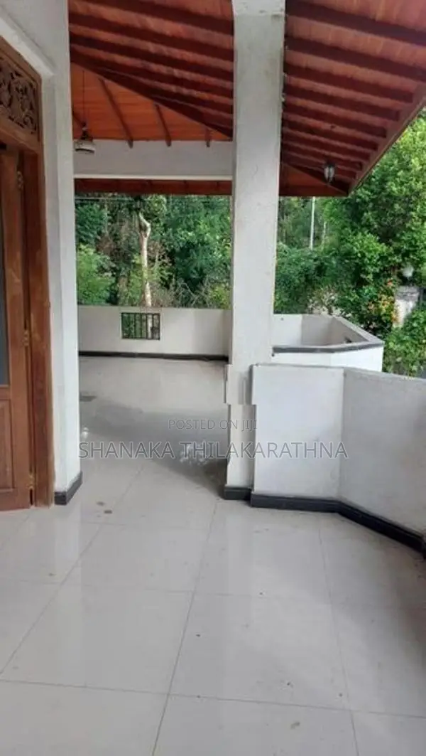 Spacious 5-Bedroom House For Sale – Amunugama, Kandy