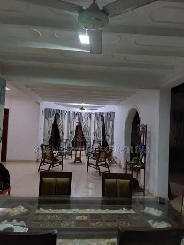 Spacious 5-Bedroom House For Sale – Amunugama, Kandy
