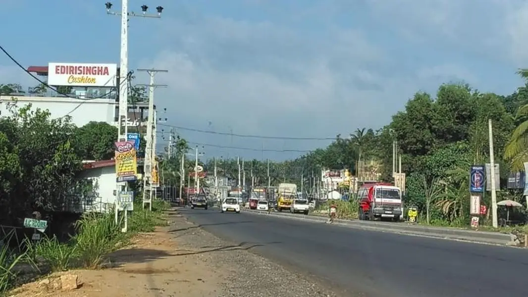 Land for Sale in Nittambuwa