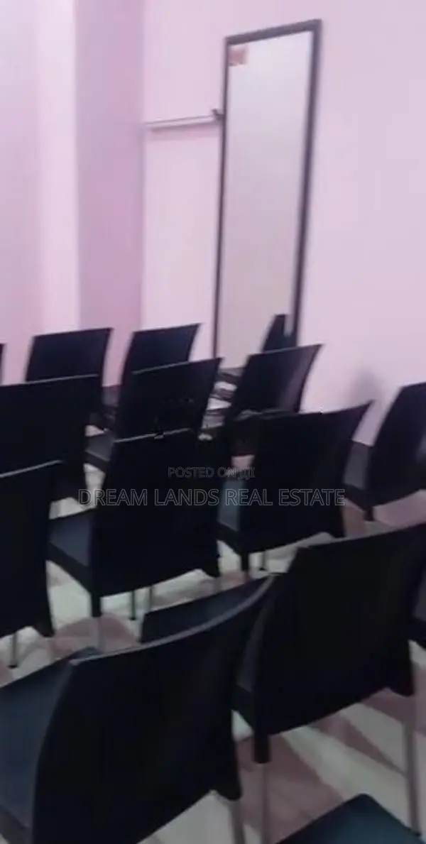 New kandy road facing commercial place for rent