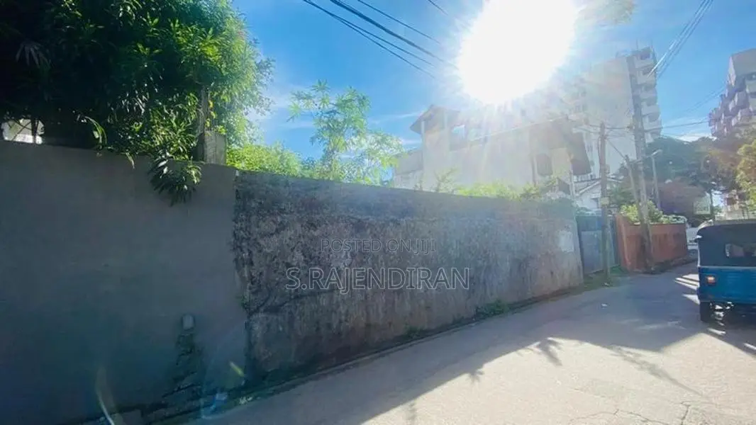 🌊🏡 Prime Bare Land for Sale – Mount Lavinia 🏡🌊