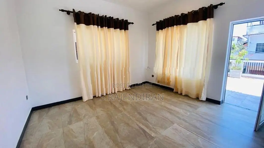 🏡 1st Floor House for Rent – Mount Lavinia