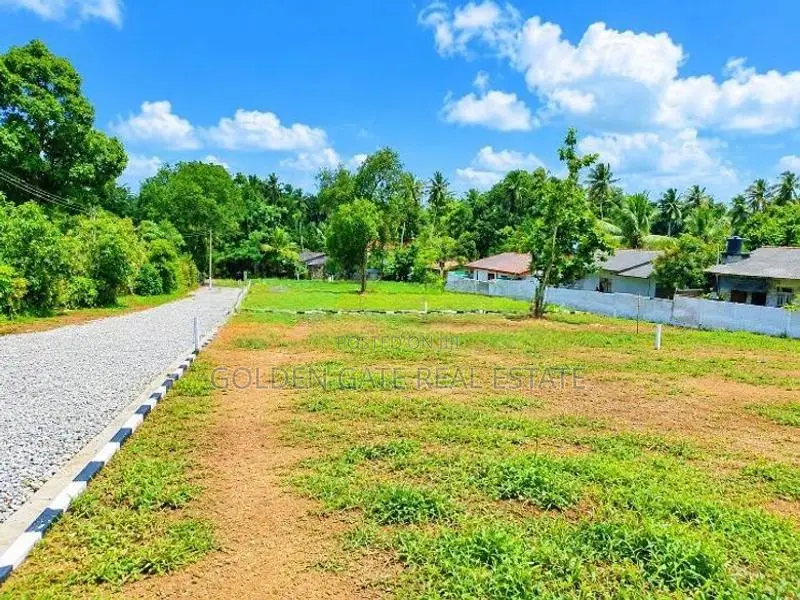 Udugampola Town 25p Land for Sale