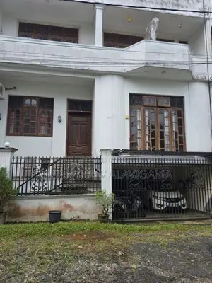 Luxury Two Storey House for sale in Malabe Town