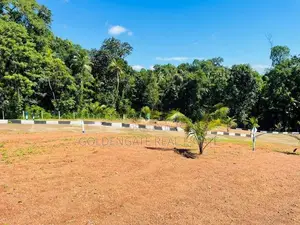 Kalagedihena Land for Sale
