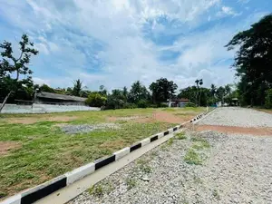 Gampaha උඩුගම්පලින් 244 බස් පාරට ආසන්නයෙන් වටිනා බිම්කොටසක් විකිණීමට