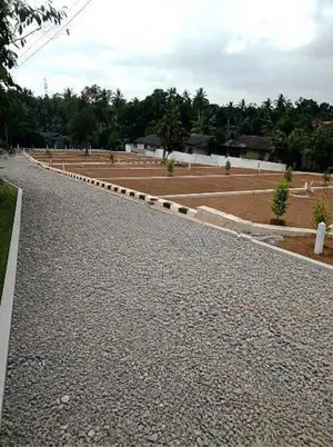Gampaha Udugampola Land for Sale