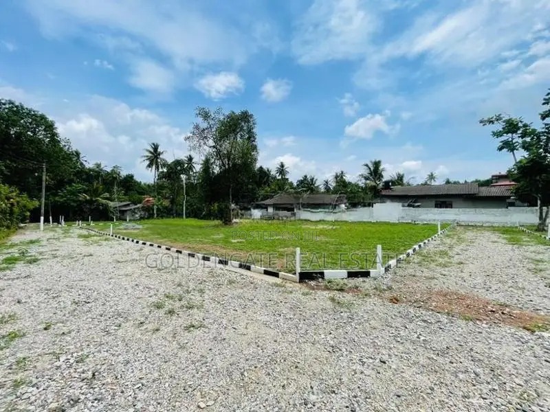 Gampaha Udugampola Land for Sale