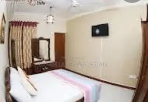 Mt Laviniya 3 Story Fully Firnished Laxary House for Rent ( R - 865 )