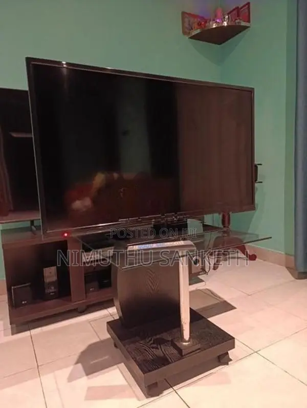 Atom 42-Inch LED TV