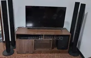 ITVE403 Innovex 40 HD TV