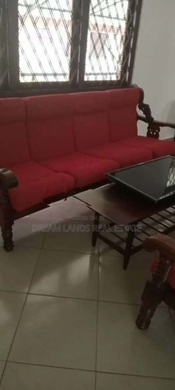 2nd floor furnished for rent Nadimala Dehiwela