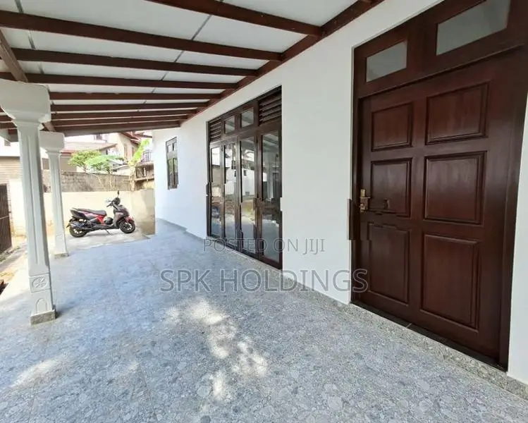 Brand New 3-Bedroom Family Home – Gothatuwa