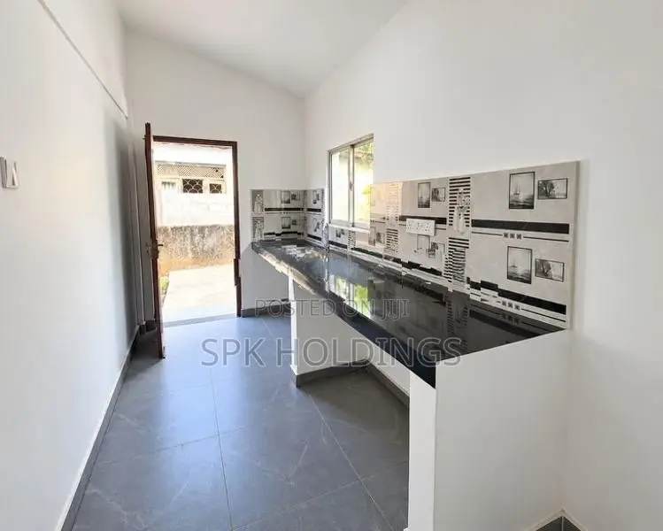 Brand New 3-Bedroom Family Home – Gothatuwa