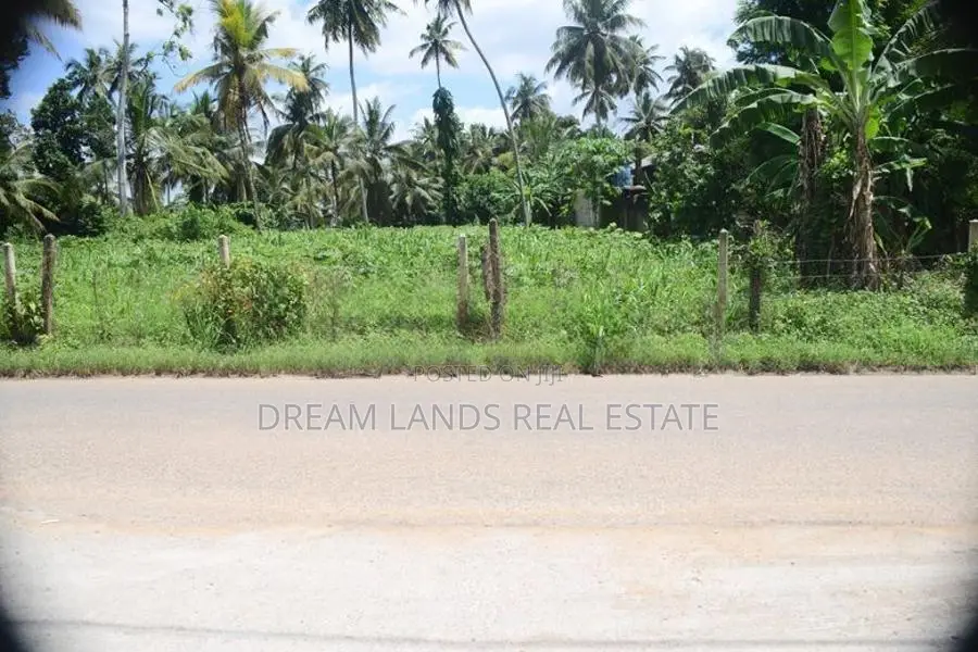 COMMERCIAL LAND FOR RENT IN KALAGEDIHENA (SP1374)