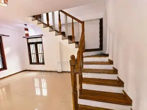 Beautiful 2 Storey House for Sale in Athurugiriya