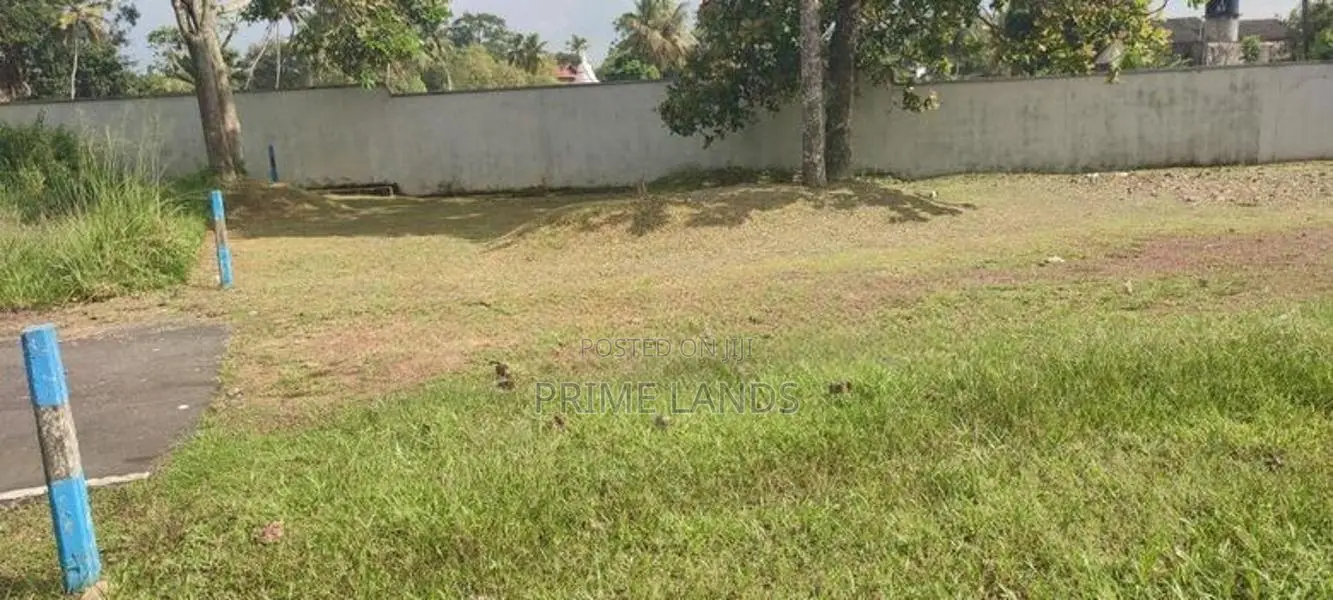 Kottawa , Land for Sale in Hatharaman Handiya