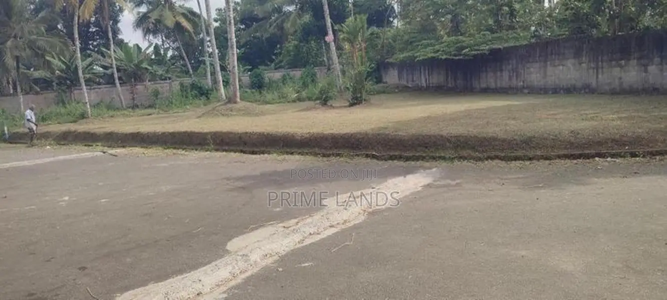 Athurugiriya Land for Sale in Mullegama