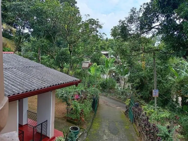 Two Story House For Sale in Gampola Town