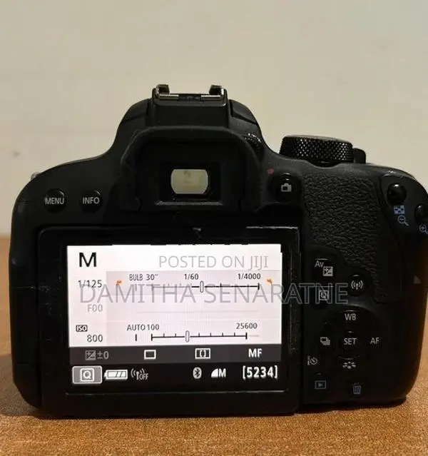 Canon Eos 800D Camara
