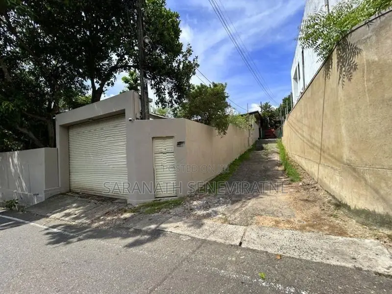 House For Land Value Embuldeniya Salawa Rd Nugegoda