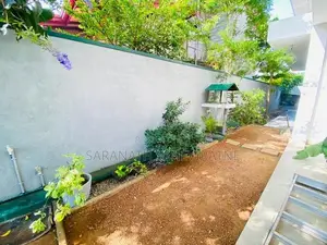 2 Storied House From Piliyandala Madapatha - 1.5 km to Bandaragama Mn 