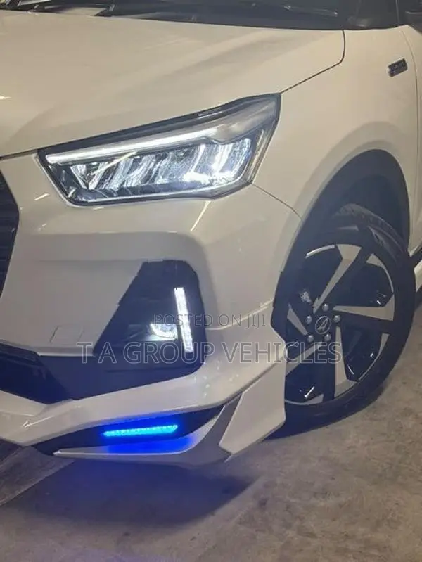 Daihatsu Rocky Premium G- Hybrid 2026