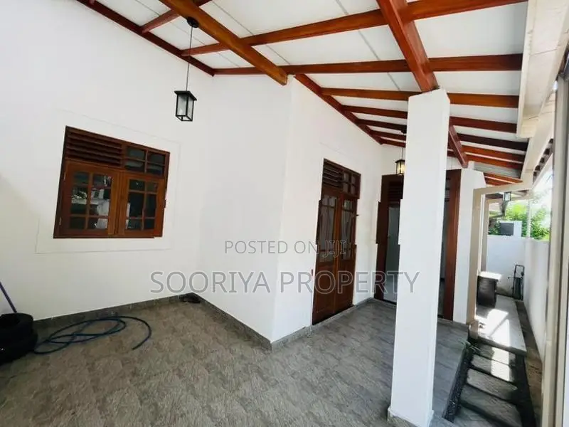 Luxury New House for Sale in Piliyandala
