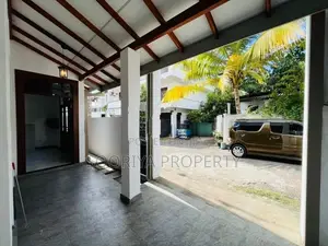 Luxury New House for Sale in Piliyandala