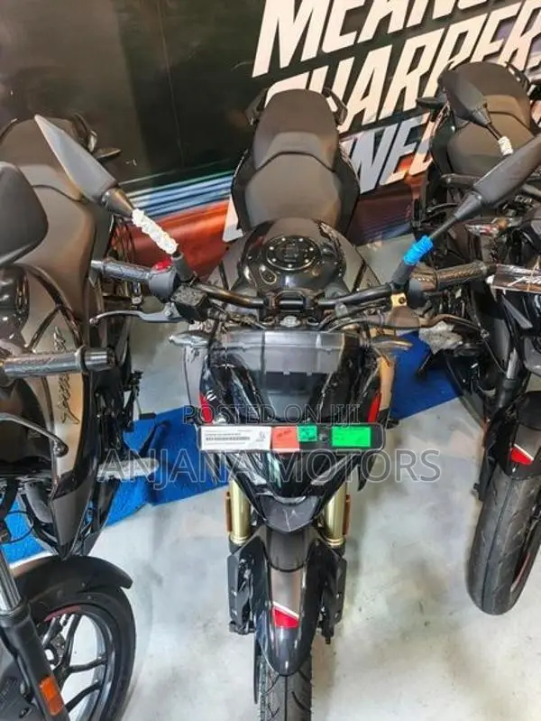 Bajaj Pulsar N160 Premium 2026