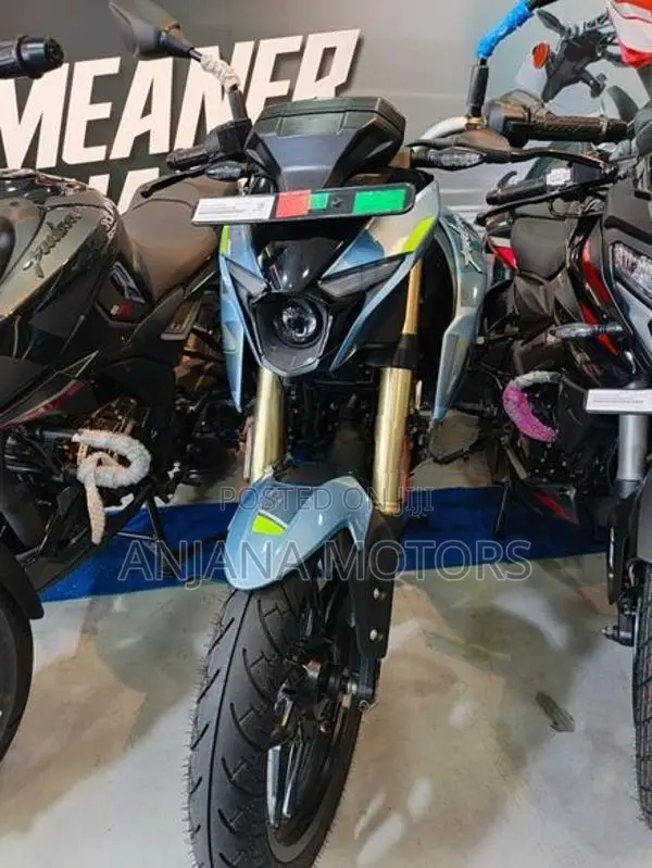 Bajaj Pulsar N160 Premium 2026