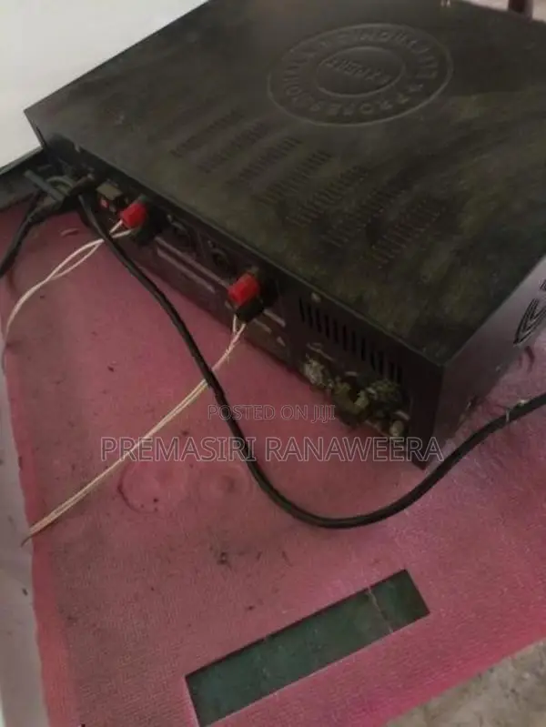 Olik Two Buffels With Amplifier