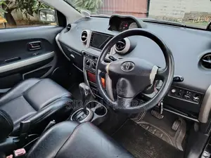 Toyota IST 2004