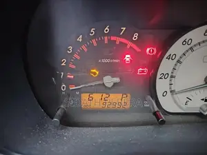 Toyota IST 2004