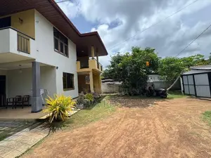 Near University House for Sale in Moratuwa Suwarapola