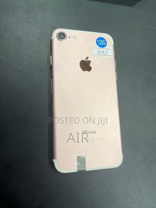 Apple iPhone 7 128GB (Used)