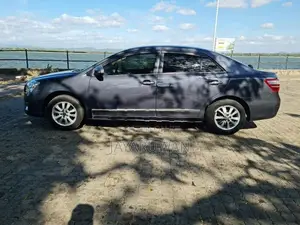 Toyota Premio 2014
