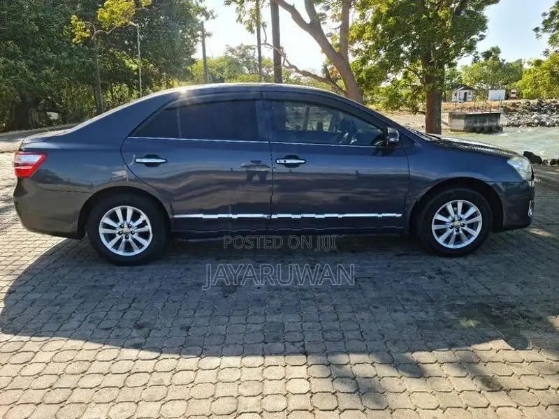Toyota Premio 2014