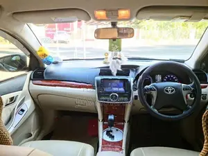 Toyota Premio 2014