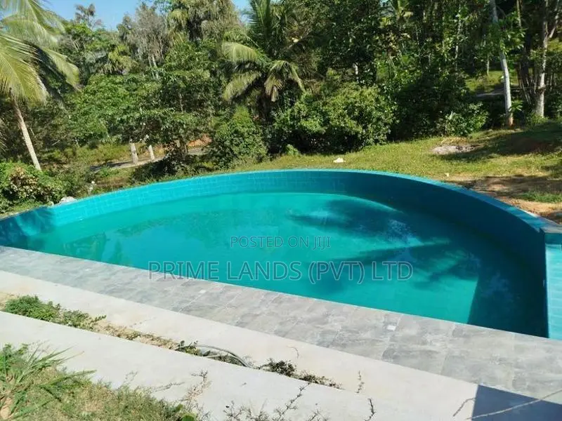 හෝමාගම හොරගල බස් පාරෙන් බිම් කොටස් විකිණීමට